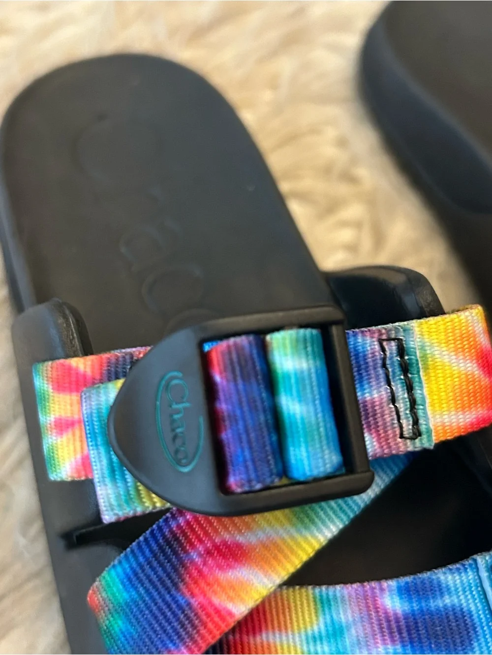 CHACO ‘Chillos’ Tie-Dye Slides for Kids